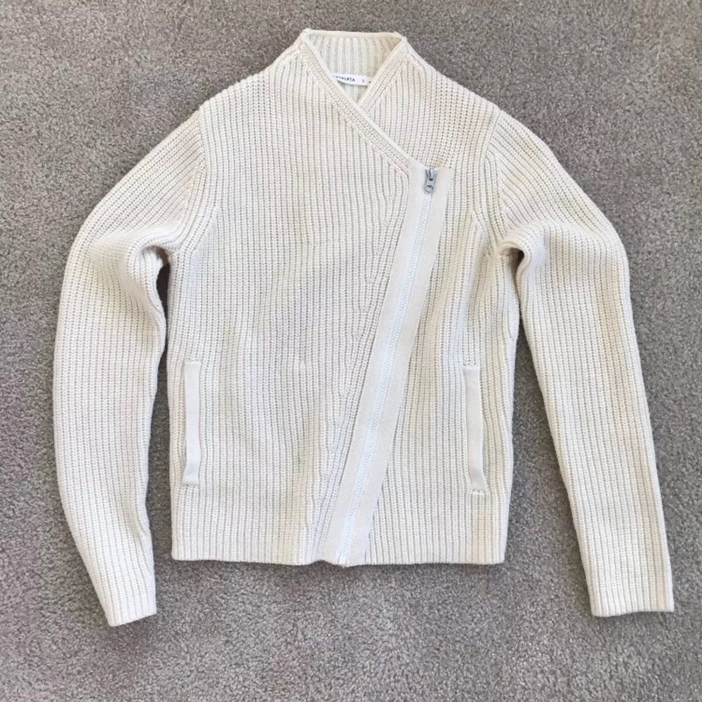 ❌SOLD❌Athleta Sweater